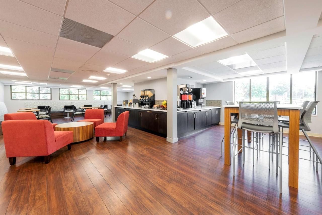 Spark By Hilton Hummelstown Hotel 3*