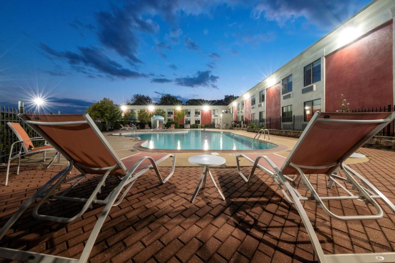 Spark By Hilton Hummelstown Hotel 3*