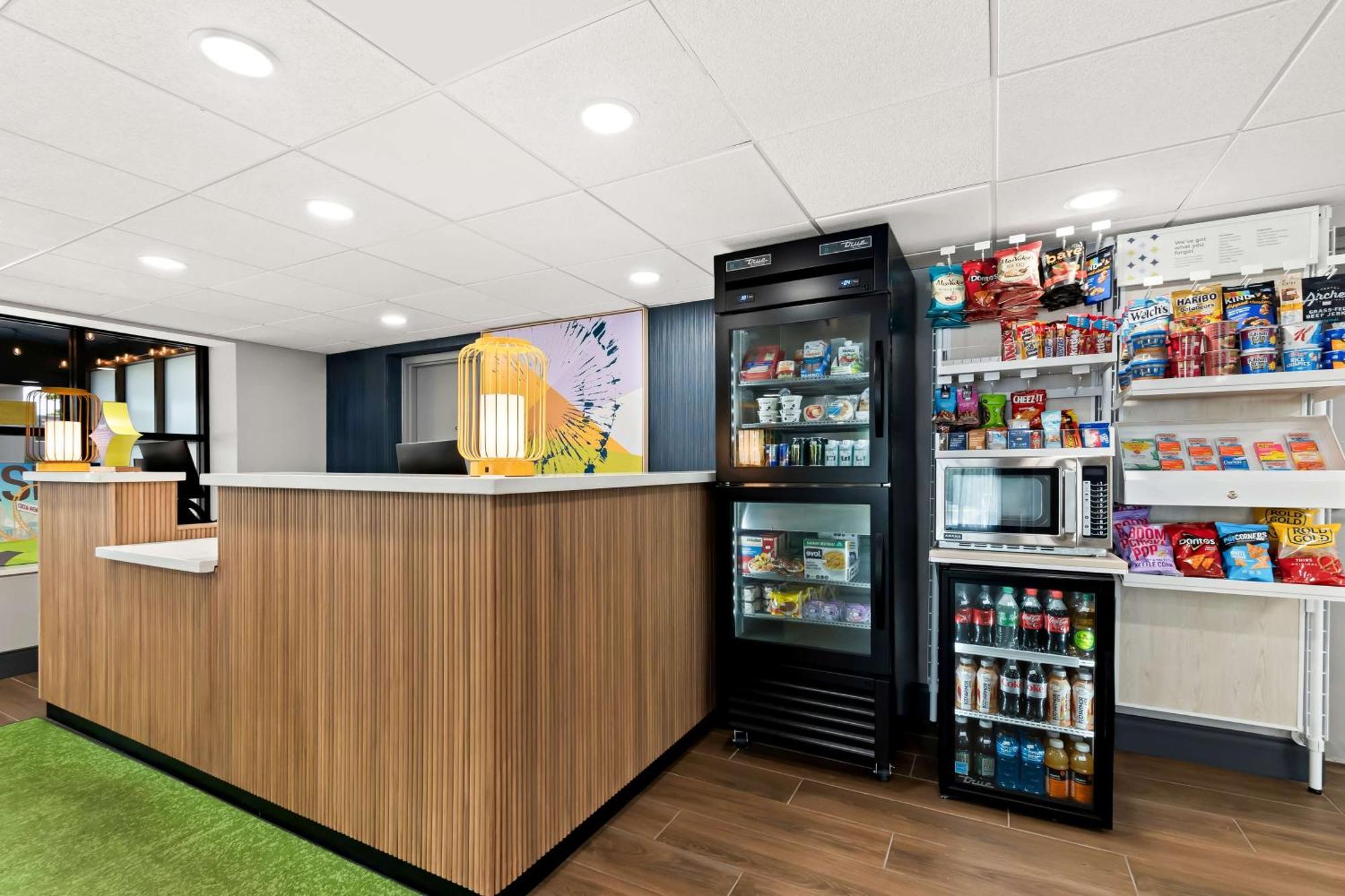 Hotel Spark By Hilton Hummelstown Hershey